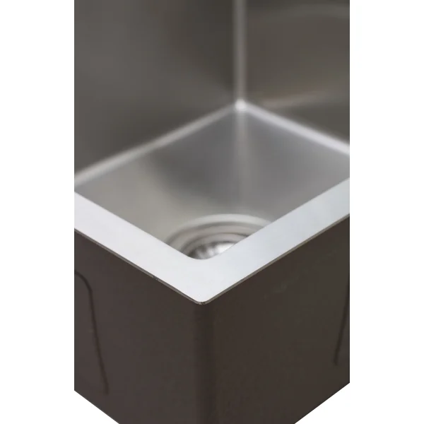 Кухонная мойка из нержавейки BLANTEK FS-5050S Brushed ECO